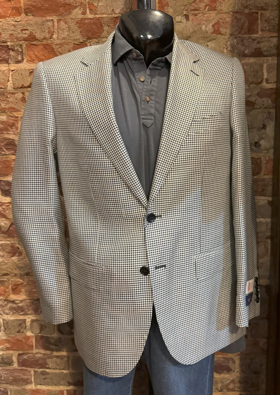 Maxdavoli Quaregna Coat: Black/White Houndstooth