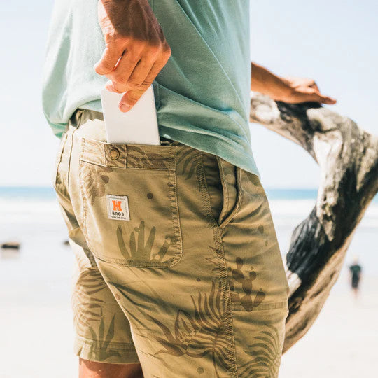 Howler Brothers Clarksville Walk Shorts: Forest Floor: Treehouse
