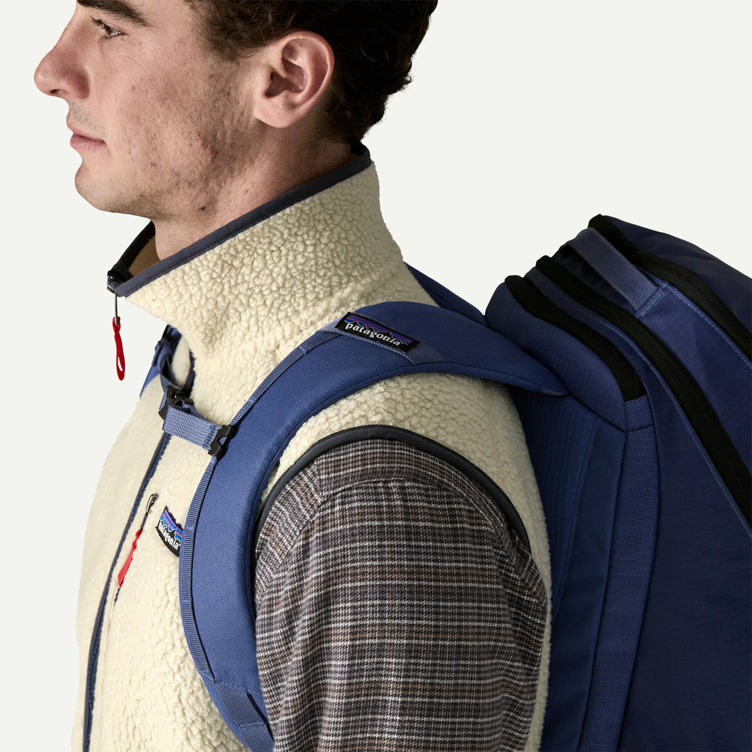 Patagonia Men's Retro Pile Fleece Vest: Pelican w/ Smolder Blue