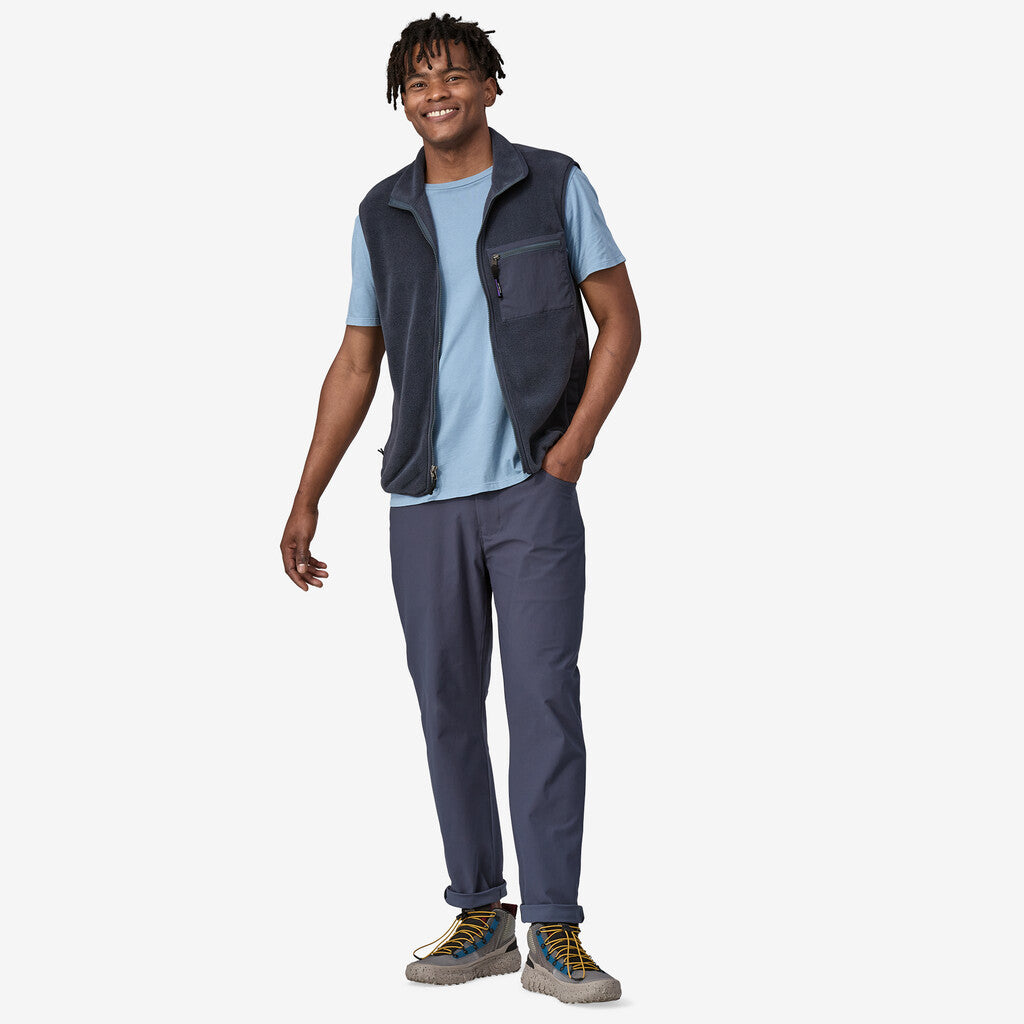 Patagonia Men's Synchilla® Fleece Vest: Smolder Blue