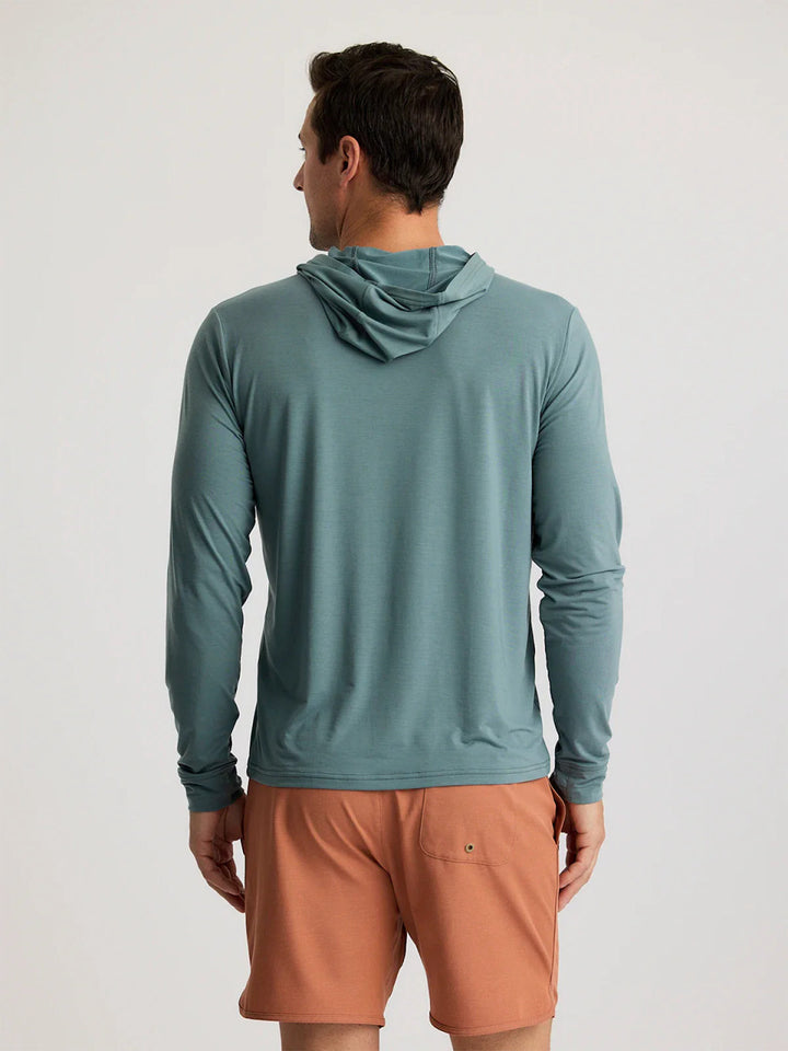 Free Fly Men's Elevate Lightweight Hoodie: Stormy Sea