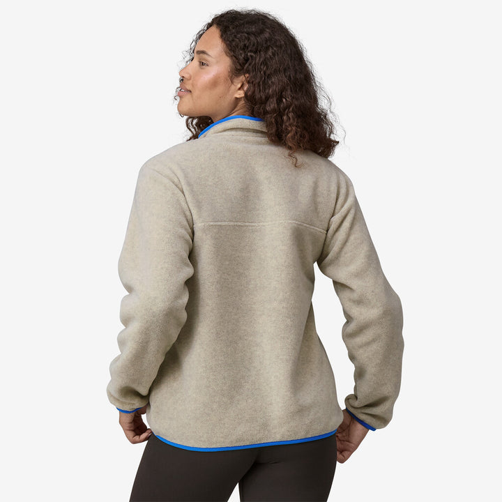 Patagonia Women's Lightweight Synchilla® Snap-T® Fleece Pullover: Oatmeal Heather w/ Vessel Blue