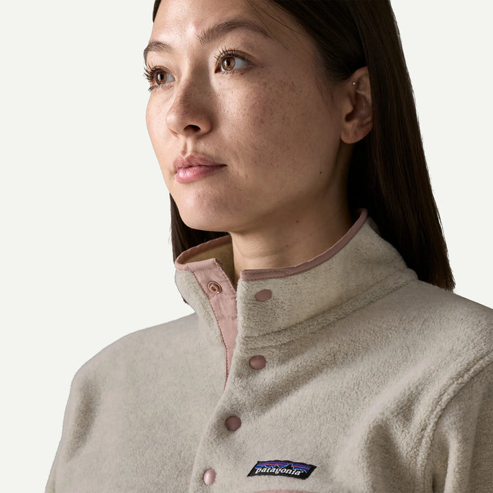 Patagonia Women's Lightweight Synchilla® Snap-T® Fleece Pullover: Oatmeal Heather w/ Moonrise Taupe