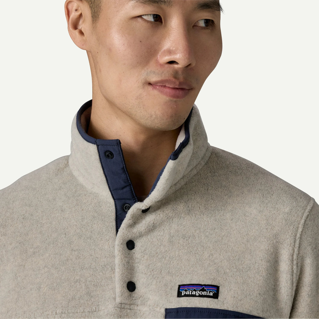 Patagonia Men's Lightweight Synchilla® Snap-T® Fleece Pullover: Oatmeal Heather w/ Smolder Blue