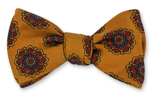 R. Hanauer Gold Alexander Medallions Bow Tie