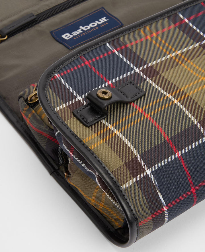 Barbour Tartan Hanging Washbag: Classic/Beacon