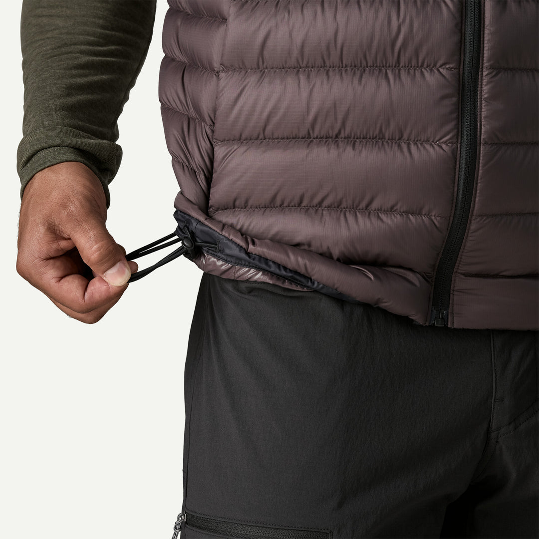 Patagonia Men's Down Sweater™ Vest: Den Brown