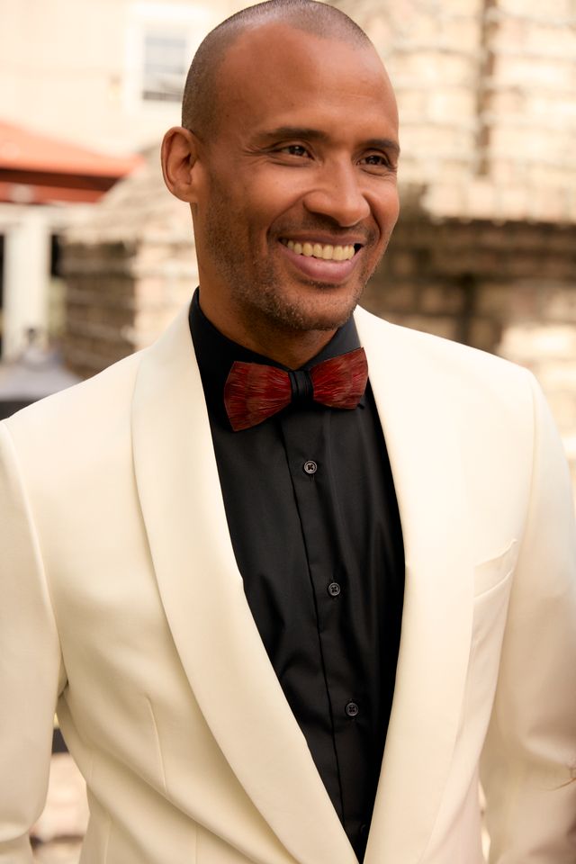 Brackish Bow Tie: Cruise