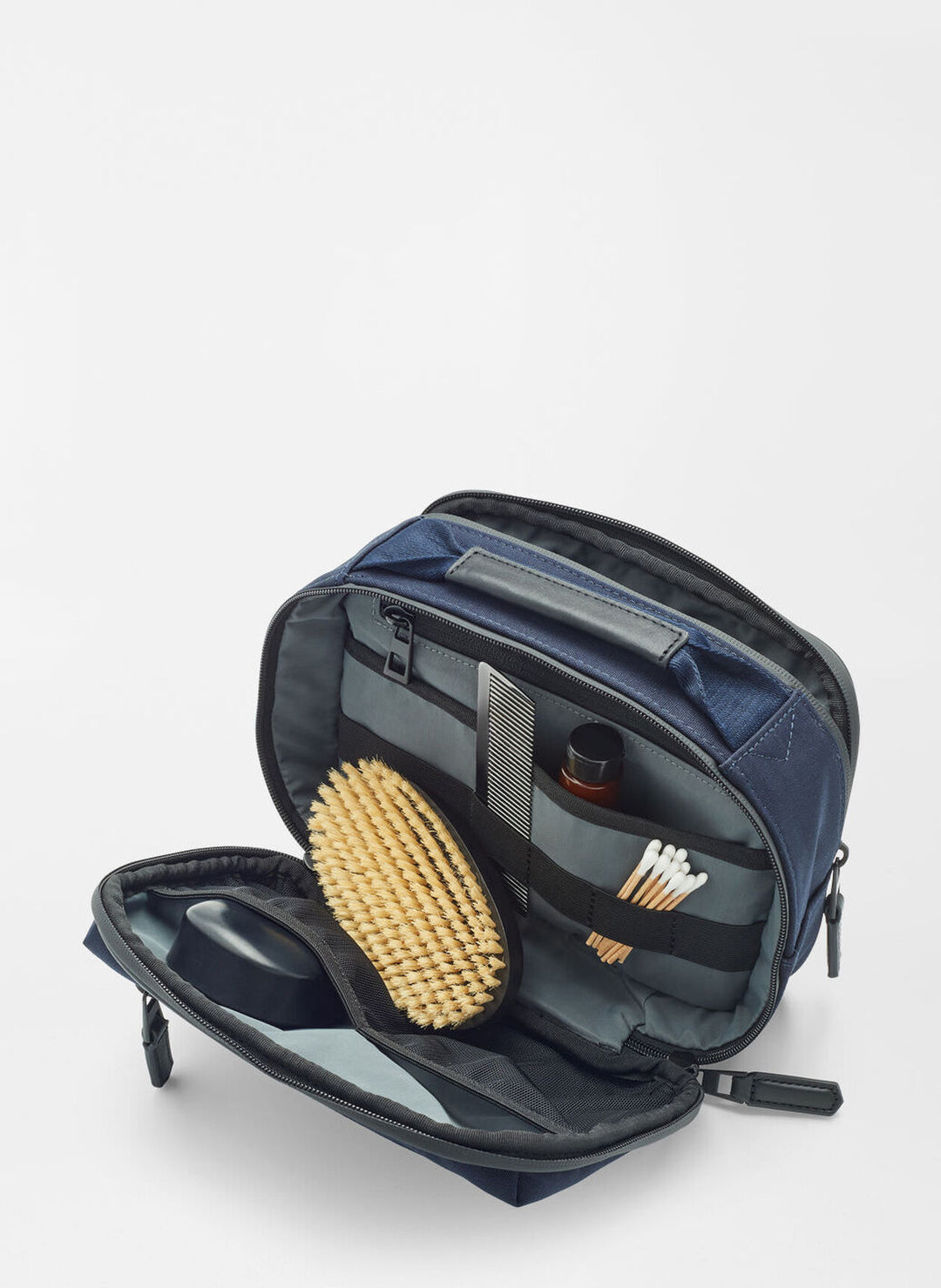 Peter Millar Pursuit Travel Kit: Navy