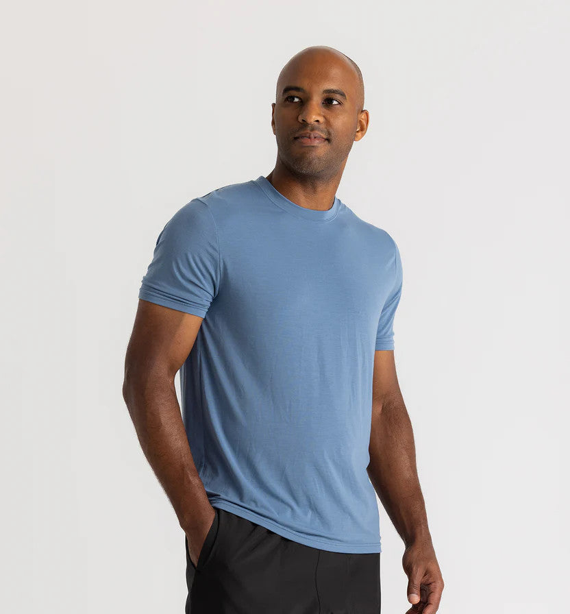 Free Fly Men's Elevate Lightweight Tee: Bluestone