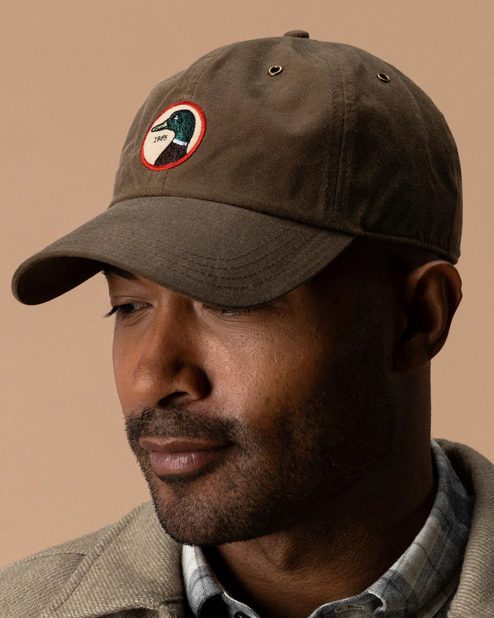 Duck Head Circle Patch Waxed Cotton Hat: Umber Brown
