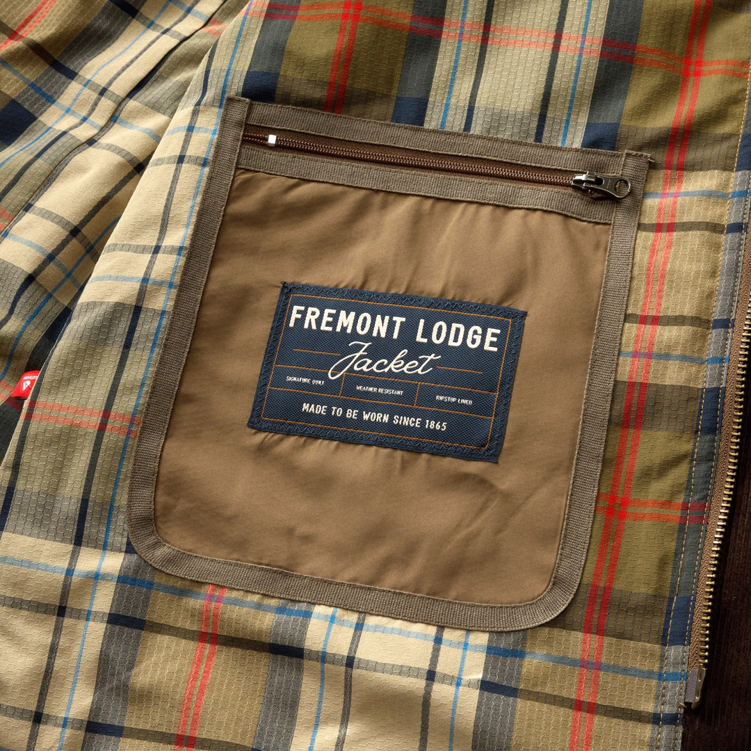 Duck Head Fremont Lodge Performance Quilted Jacket: Dark Taupe