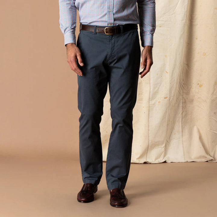 Duck Head Classic Fit Gold School Chino: Washed Navy