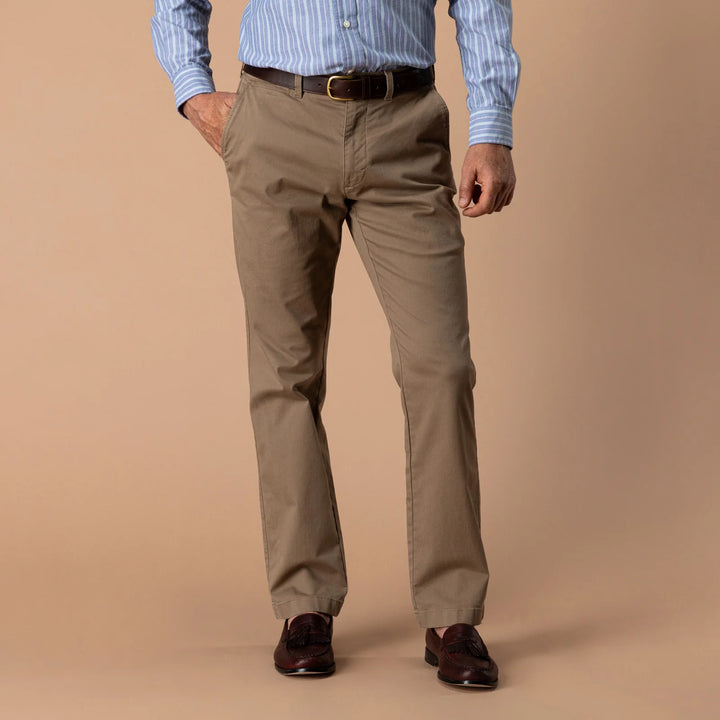 Duck Head Classic Fit Gold School Chino: Rustic Brown