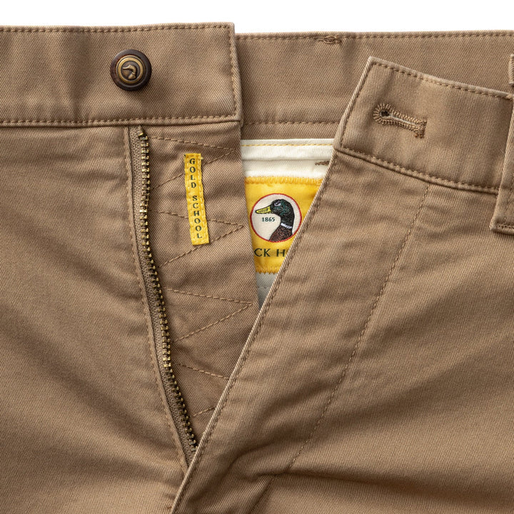 Duck Head Slim Fit Gold School Chino: Rustic Brown