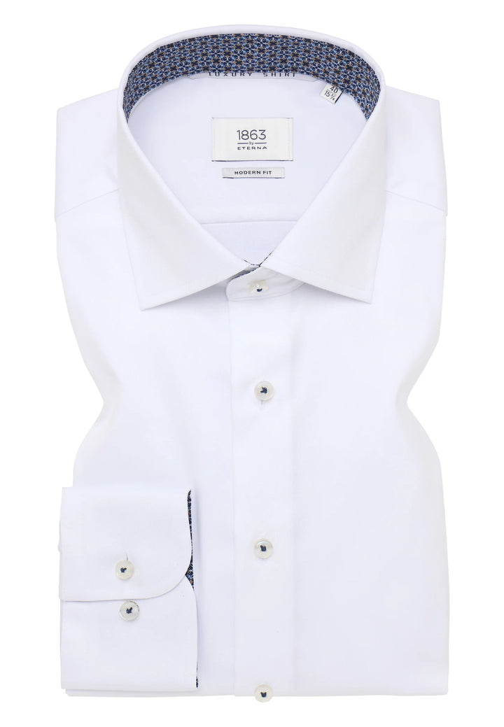 Eterna Modern Fit Luxury Twill Contrast Cuff Dress Shirt: White