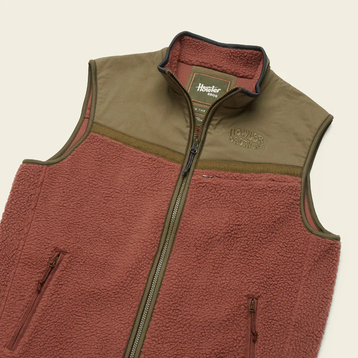 Howler Brothers Crozet Fleece Vest: Cherrywood / Olivetree