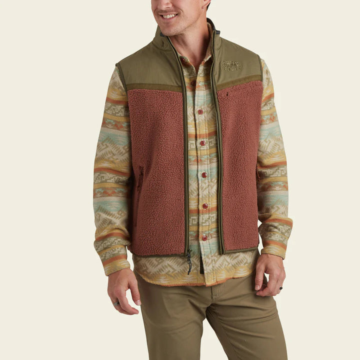 Howler Brothers Crozet Fleece Vest: Cherrywood / Olivetree