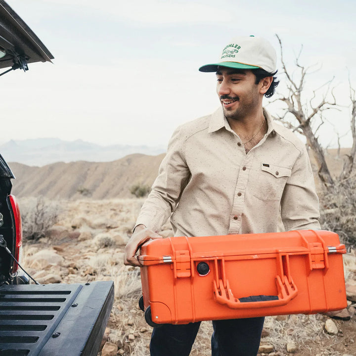Howler Brothers La Grange Lightweight Flannel: Speckled Sand