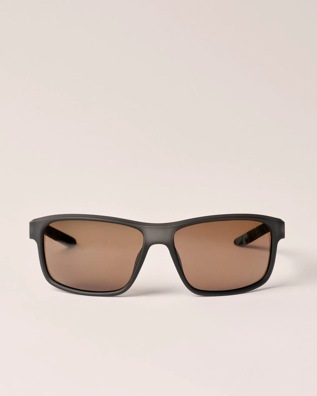 Johnnie-O Cypress Polar Sunglass: Black