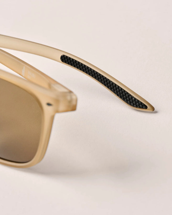 Johnnie-O Malibu Sunglass: Light Beige