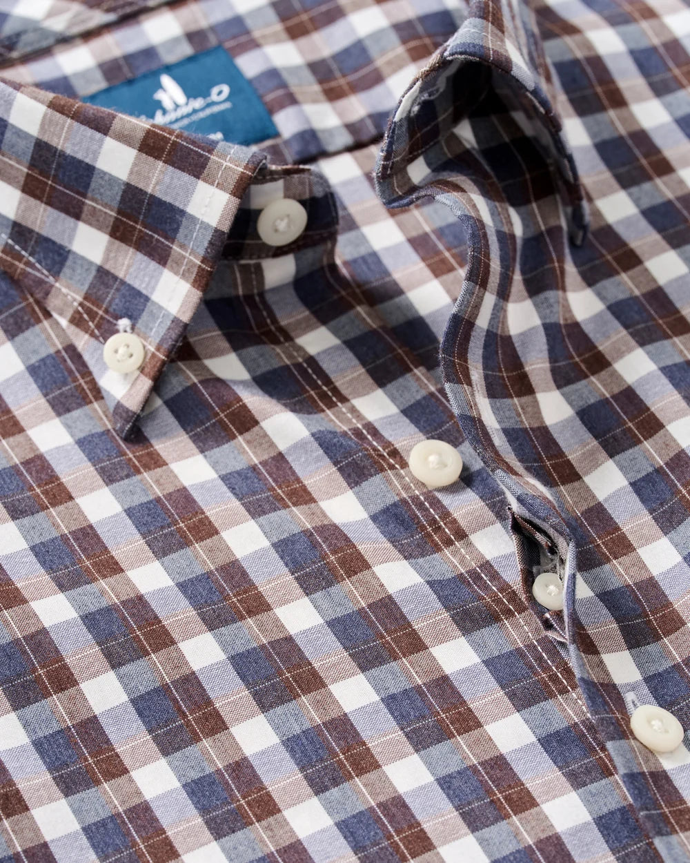 Johnnie-O Natural Performance Button Down Shirt: Oak Bluffs Plaid:Lake