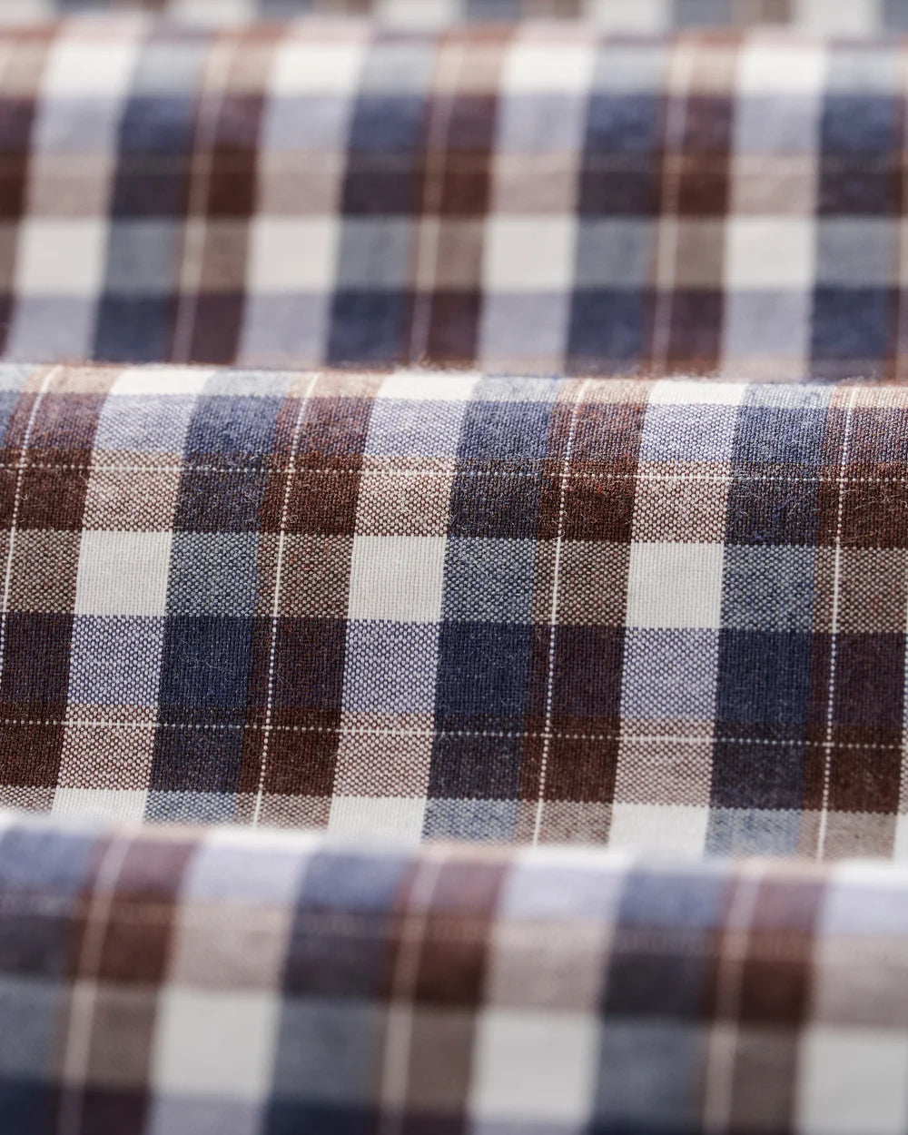 Johnnie-O Natural Performance Button Down Shirt: Oak Bluffs Plaid:Lake