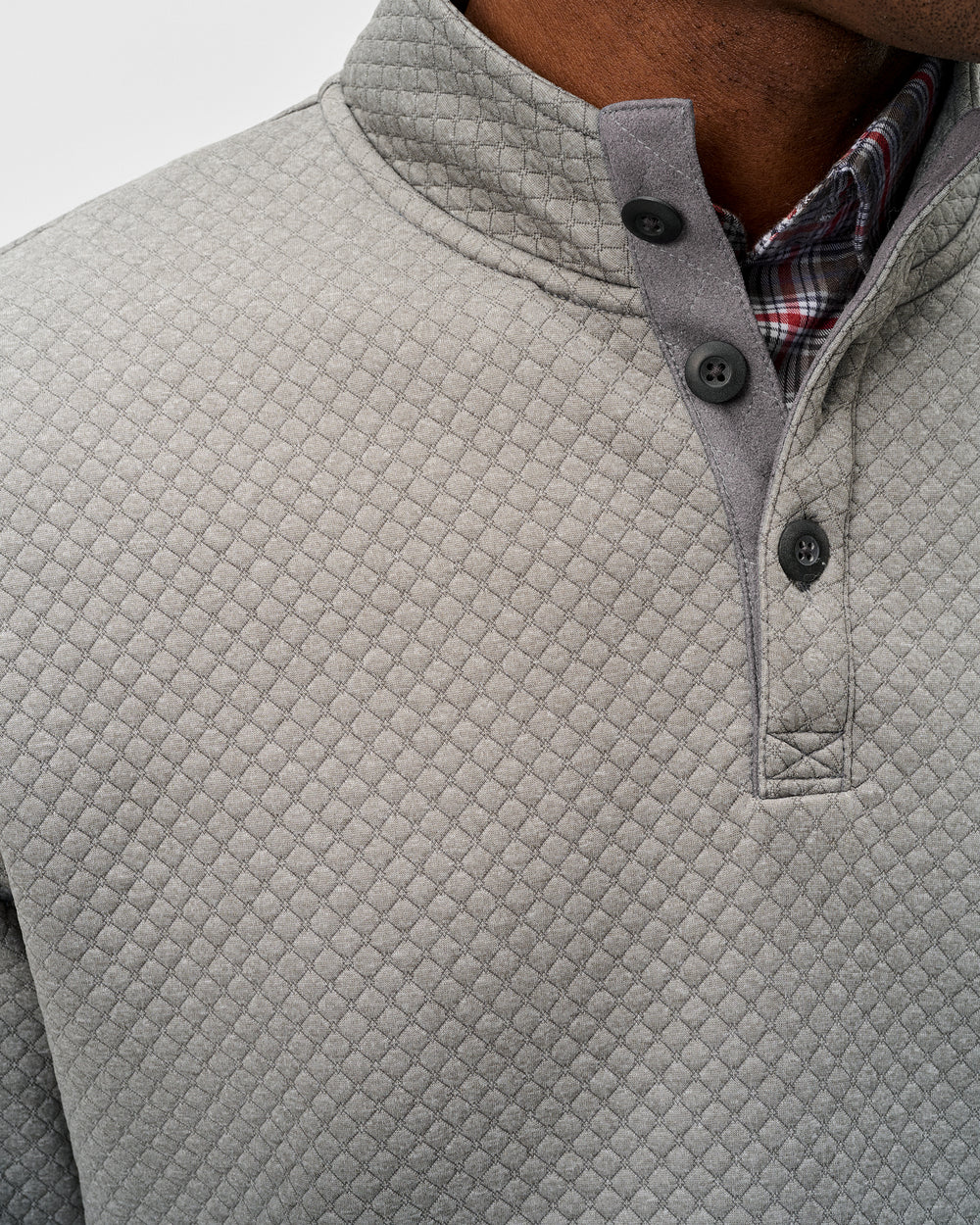 Johnnie-O Rockwells Diamond-Quilted Henley Pullover: Smoke