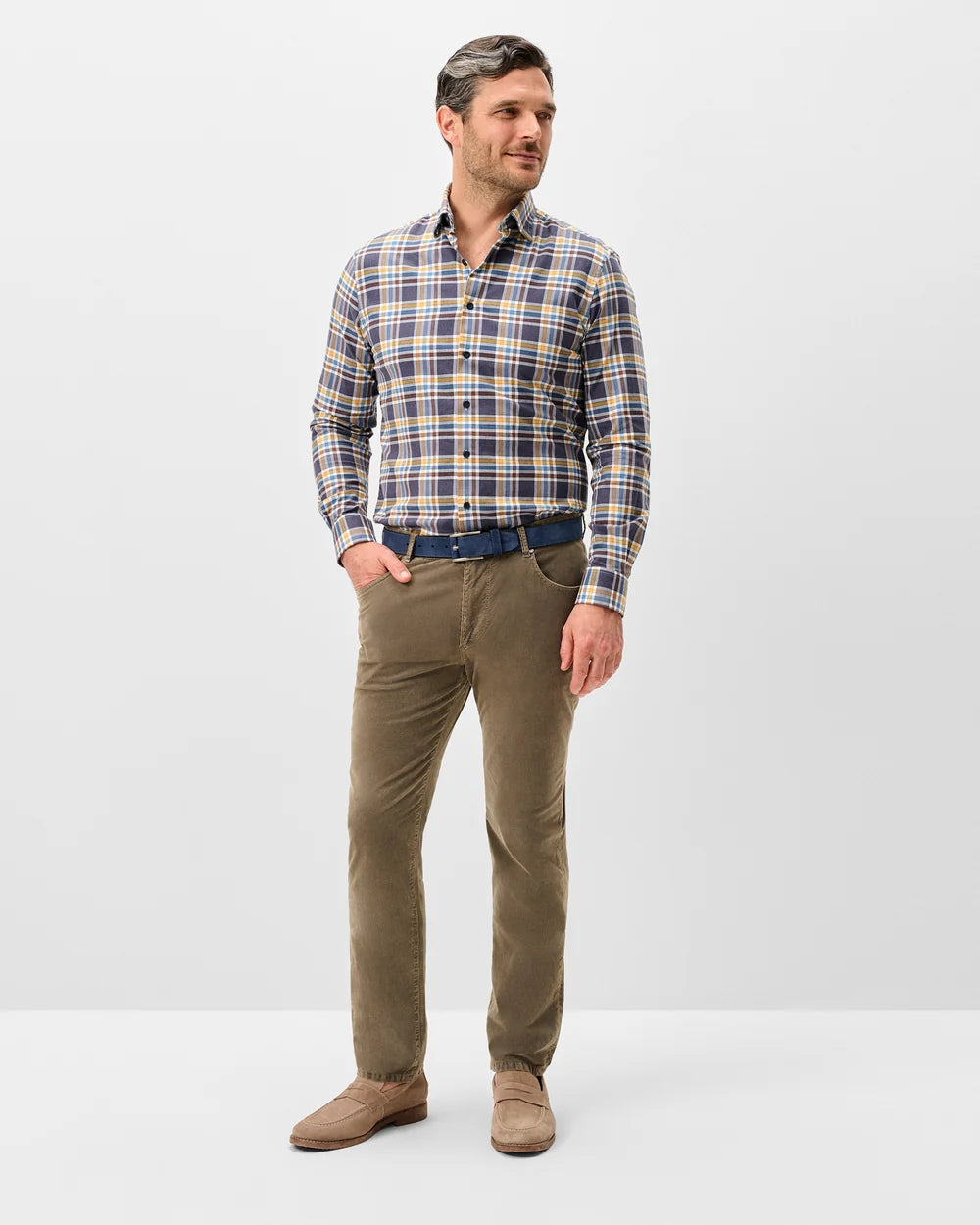 Johnnie-O Hampton Garment-Dyed Corduroy Pant: Fawn