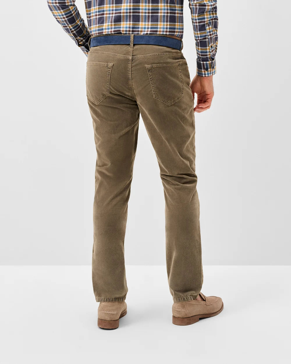 Johnnie-O Hampton Garment-Dyed Corduroy Pant: Fawn