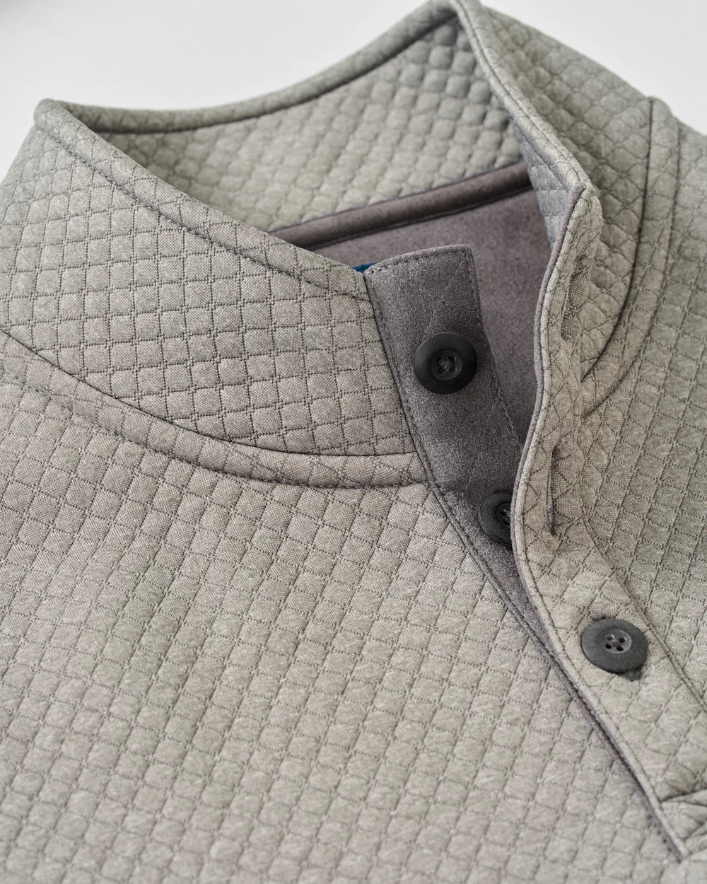 Johnnie-O Rockwells Diamond-Quilted Henley Pullover: Smoke