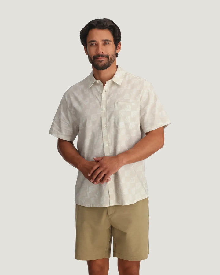 Free Fly Men's Harbor Short Sleeve Shirt: Sea Scallop Print Birch