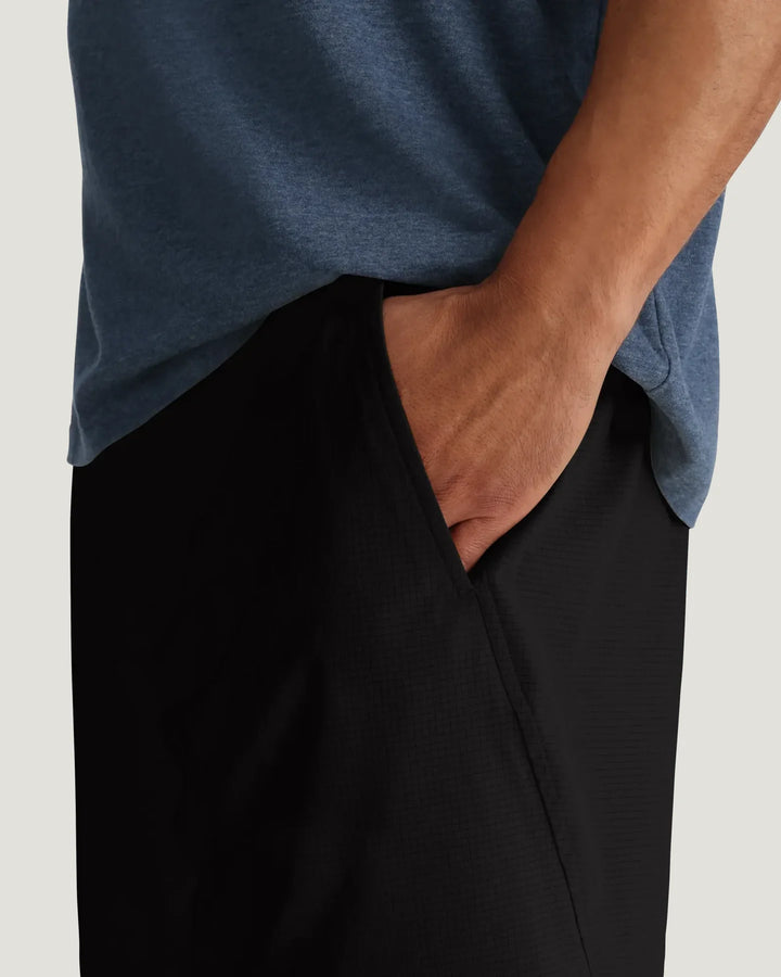 Free Fly Men's Breeze Vent Short: Black