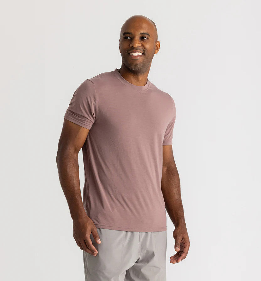 Free Fly Men's Elevate Lightweight Tee: Fig