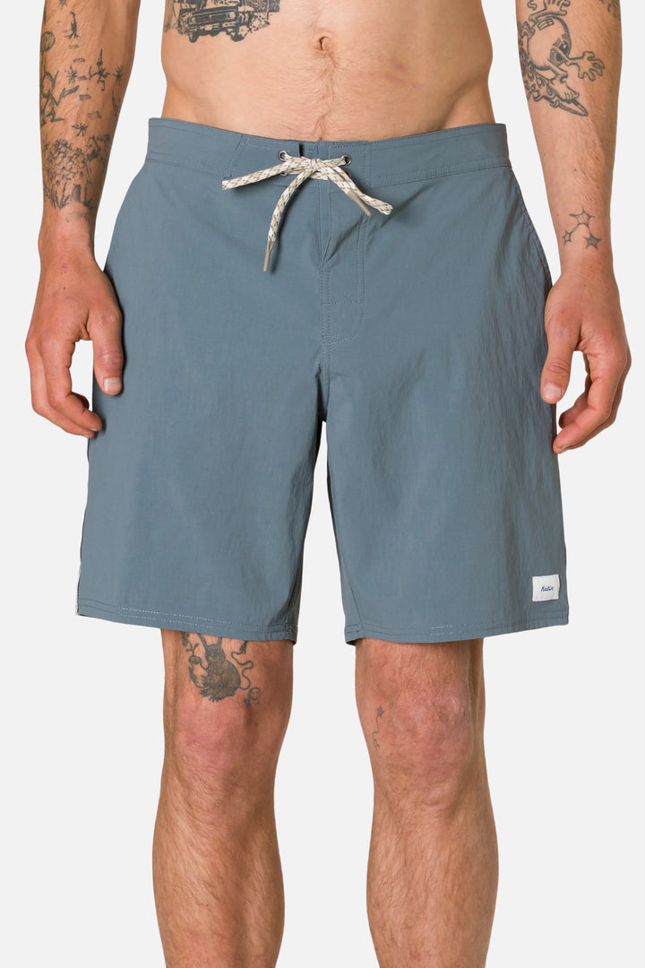 Katin Theo Hybrid Trunk: Tempest Blue