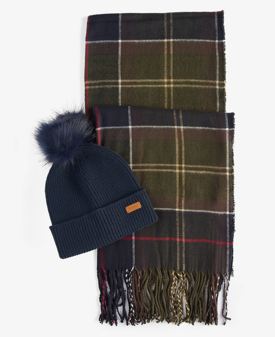Barbour Dover Beanie & Hailes Scarf Gift Set: Classic
