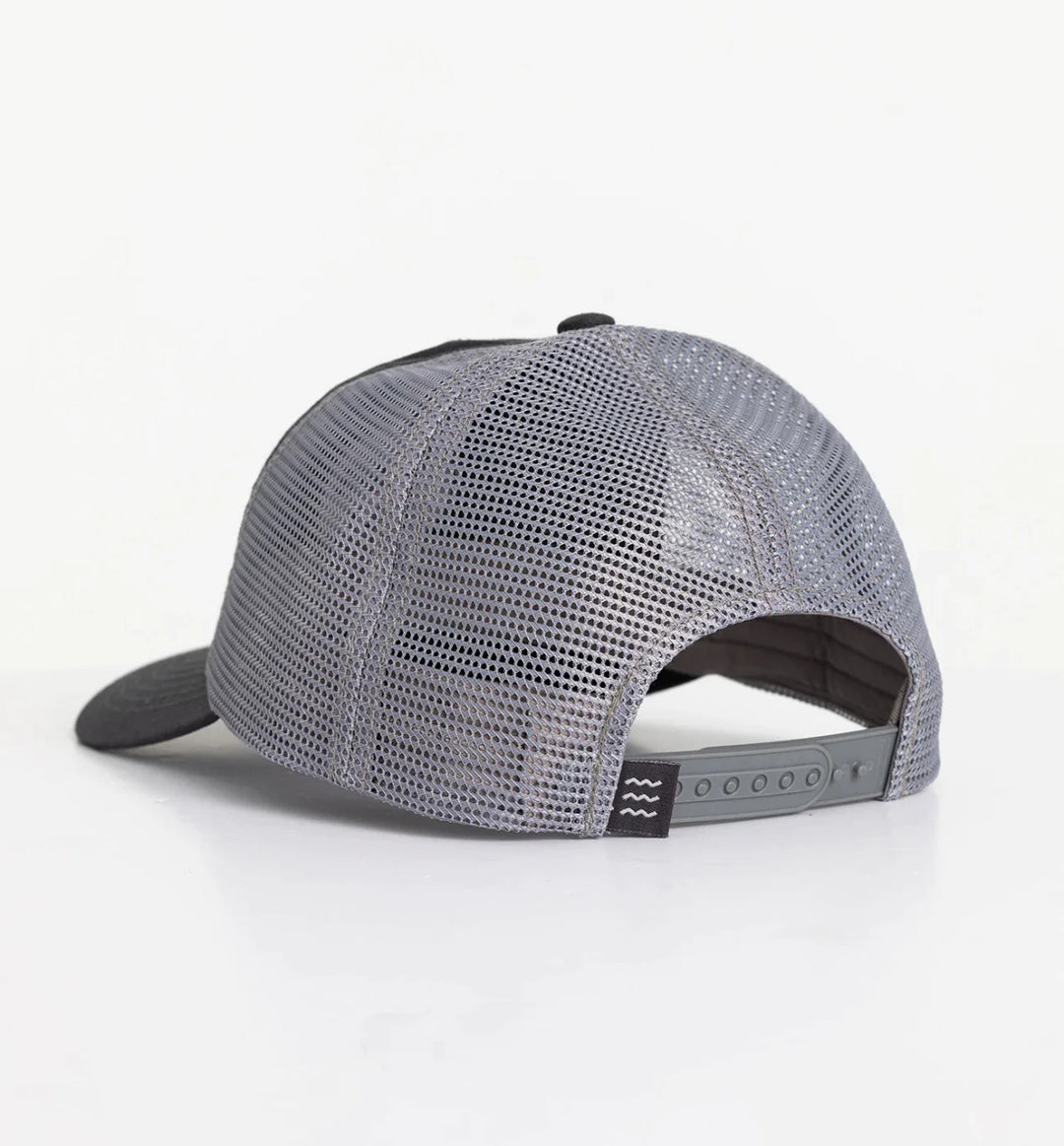 Free Fly Low Pro Badge Trucker Hat: Wash Navy