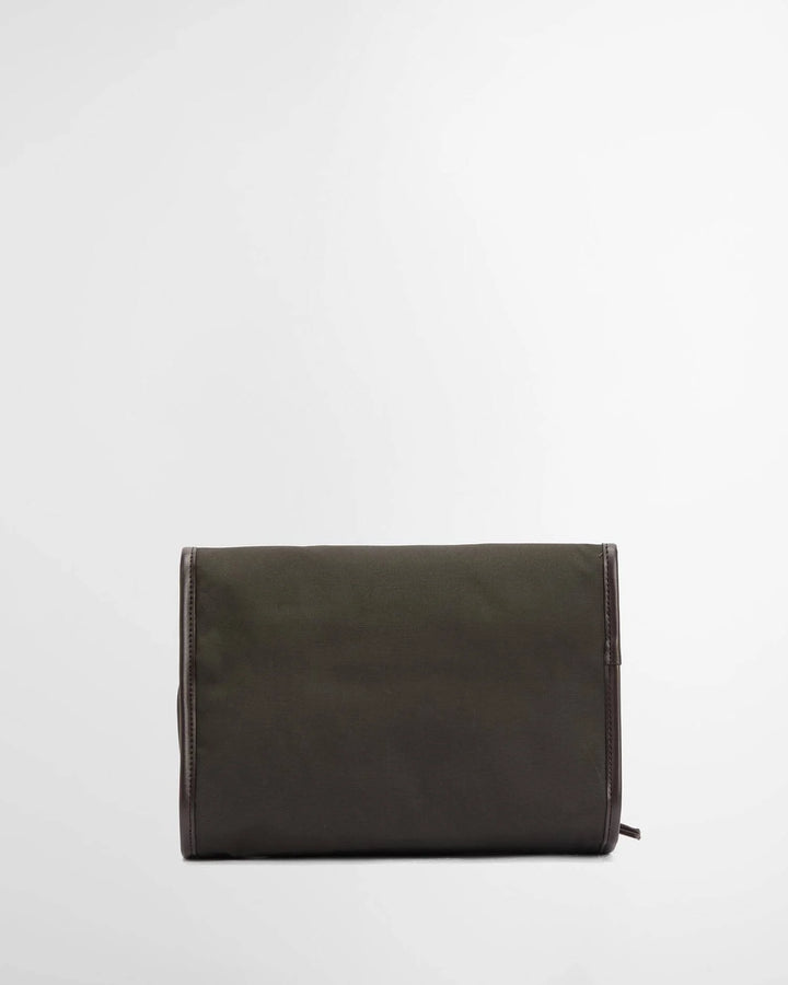 Barbour Waxed Hanging Washbag: Olive/Beacon