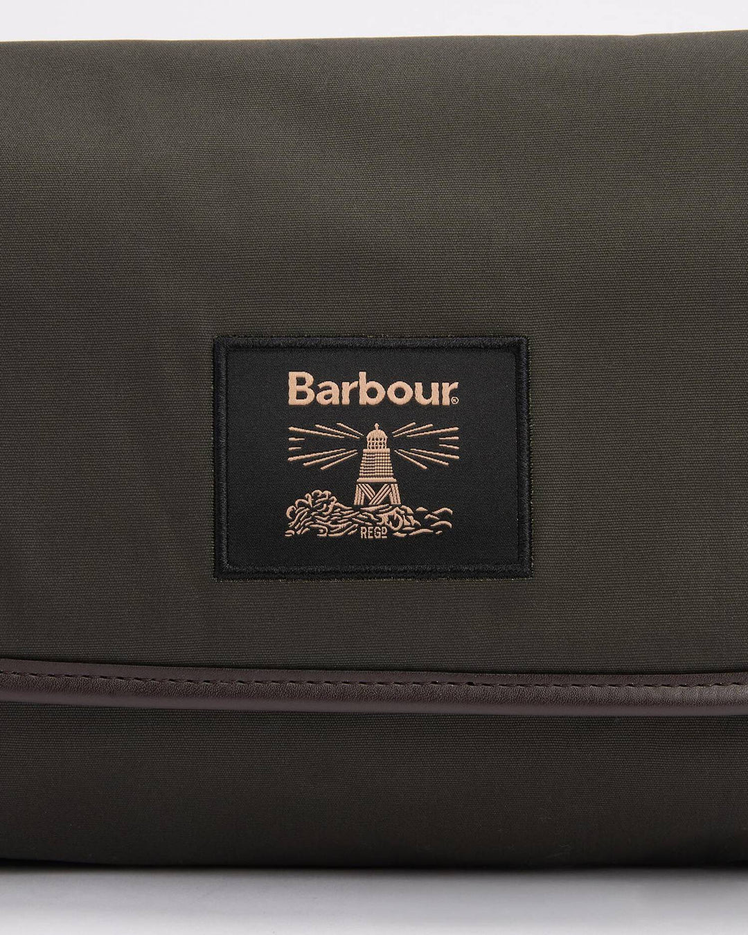 Barbour Waxed Hanging Washbag: Olive/Beacon