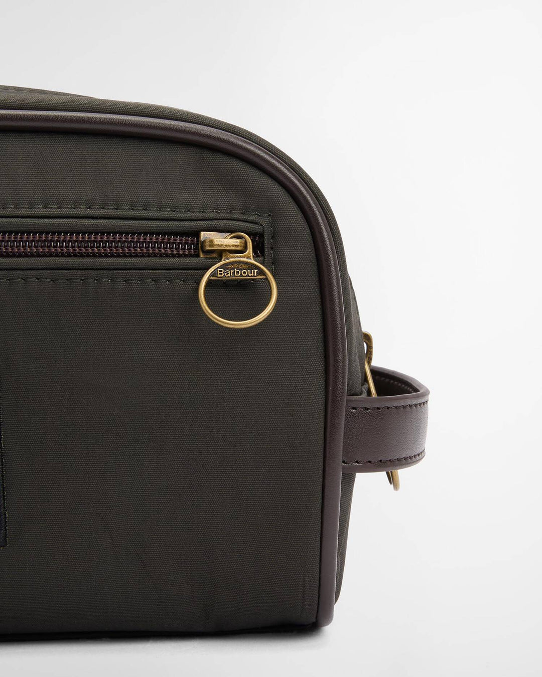 Barbour Waxed Washbag: Olive/Beacon