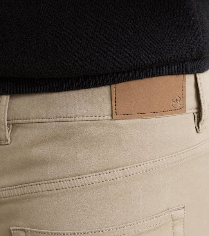 Peter Millar Ultimate Sateen Five-Pocket Pant: Grain