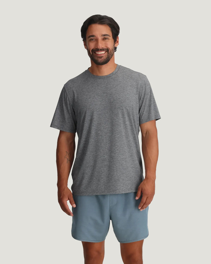 Free Fly Men's Elevate Lightweight Tee: Heather Grey