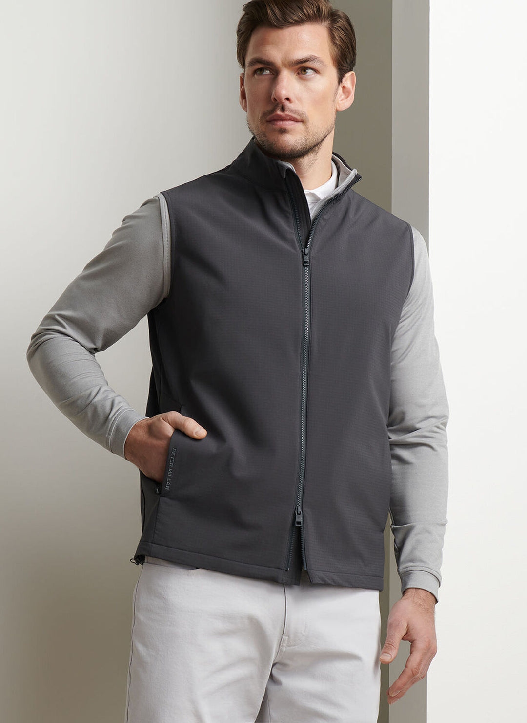 Peter Millar Gust Vest: Carbon Black