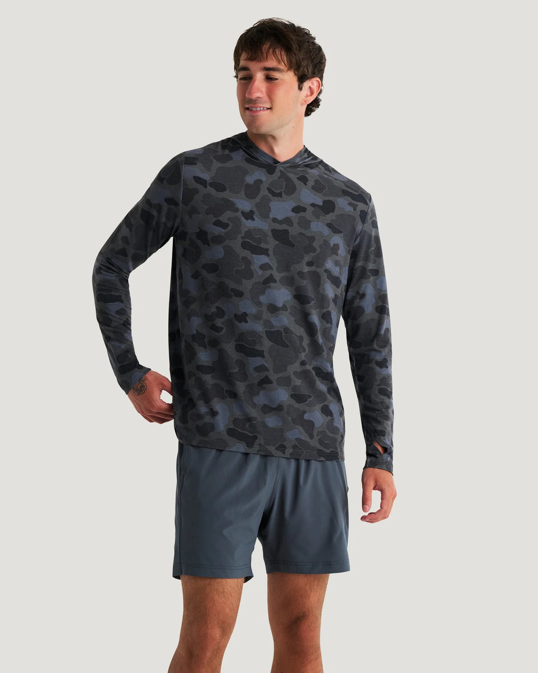 Free Fly Men's Bamboo Shade Hoodie: Vintage Camo Black