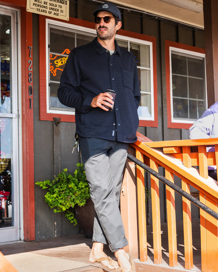 Free Fly Men's Downvalley Overshirt: Black