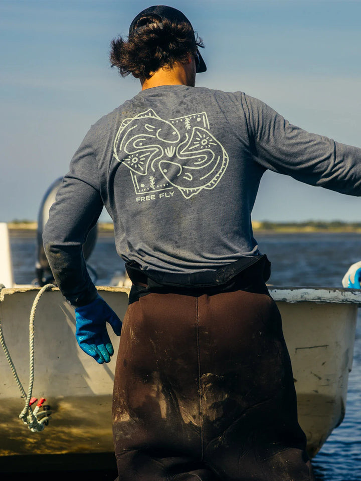 Free Fly Dueling Reds Long Sleeve T-shirt: Heather Storm Cloud