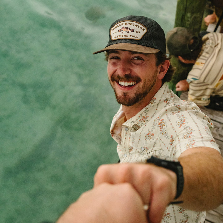Howler Bros Redfish Feedstore Snapback: Brown / Grey