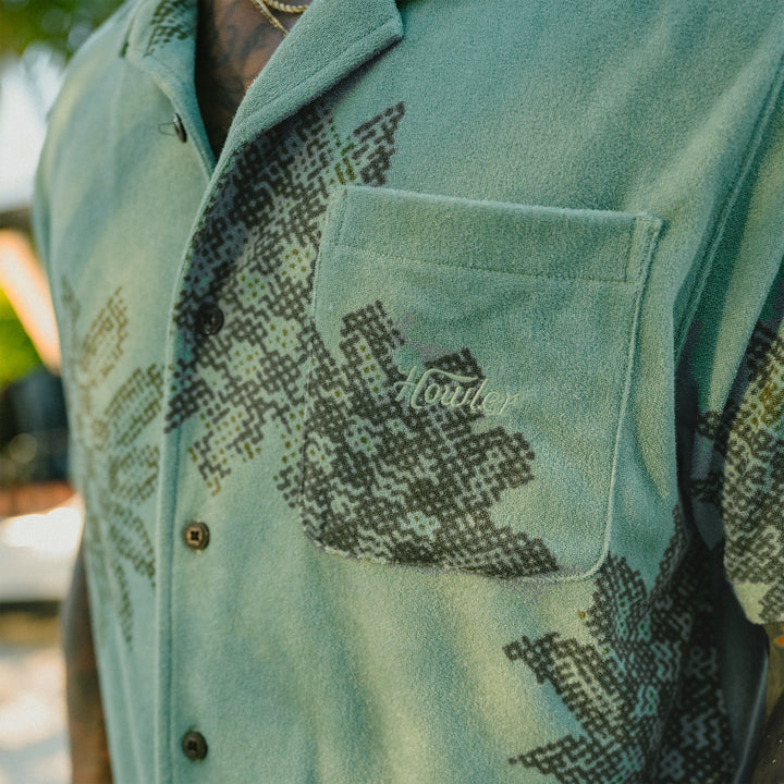 Howler Bros Palapa Terry Shirt: Sunflower Pixels - Granite Green