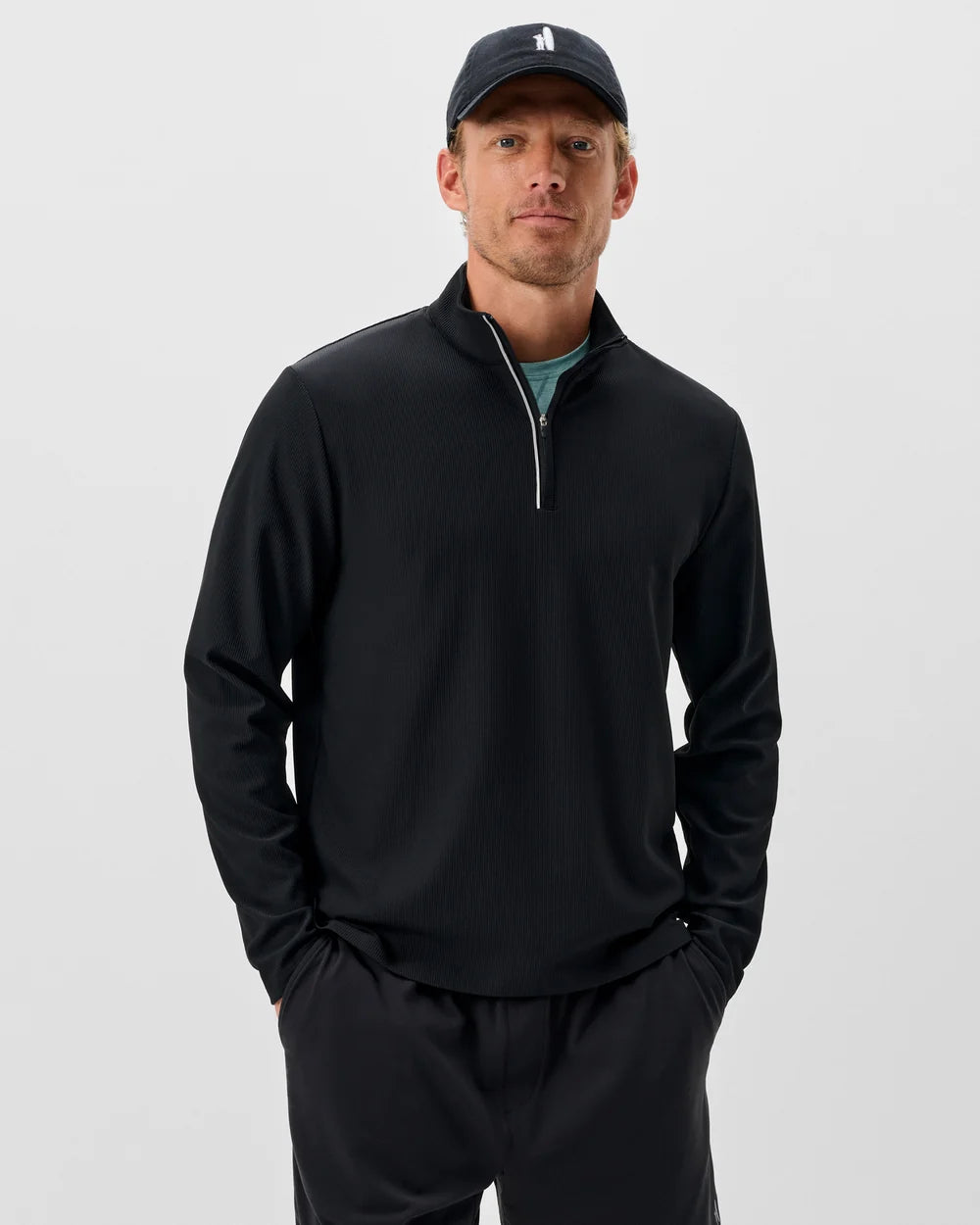 Johnnie-O Hoppin Ribbed Knit Performance 1/4-Zip Pullover: Black