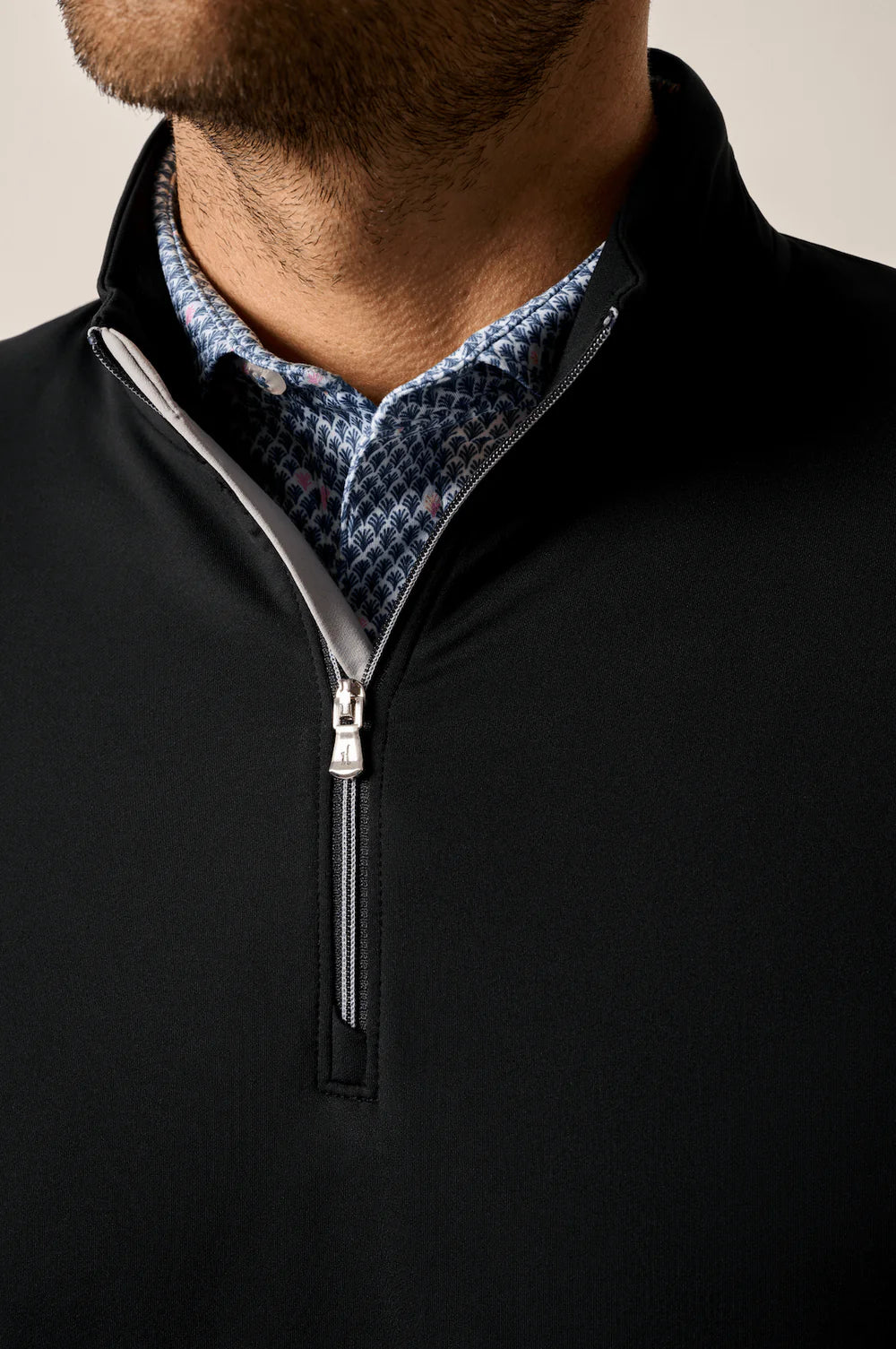 Johnnie-O Motion Performance 1/4 Zip Pullover: Black
